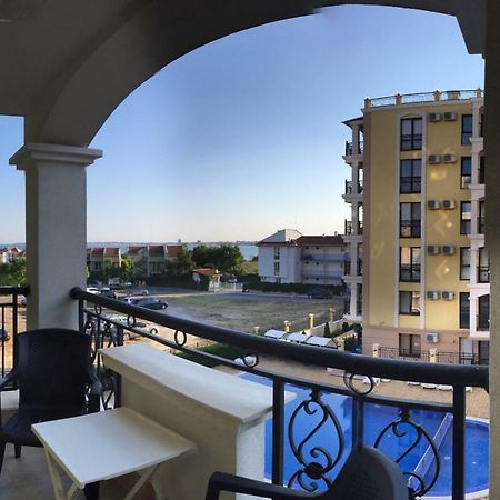 Sea Shore Apartment Sveti Vlas Luaran gambar