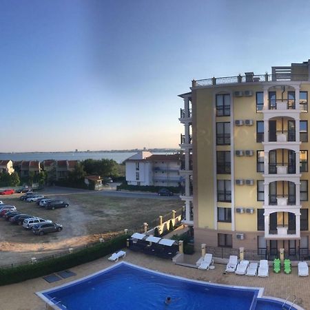 Sea Shore Apartment Sveti Vlas Luaran gambar