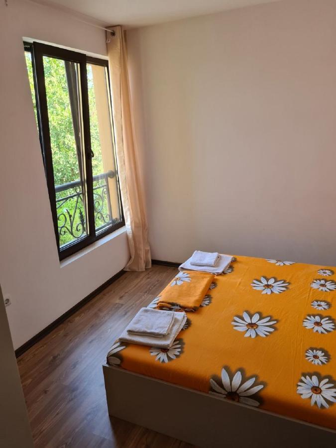 Sea Shore Apartment Sveti Vlas Luaran gambar