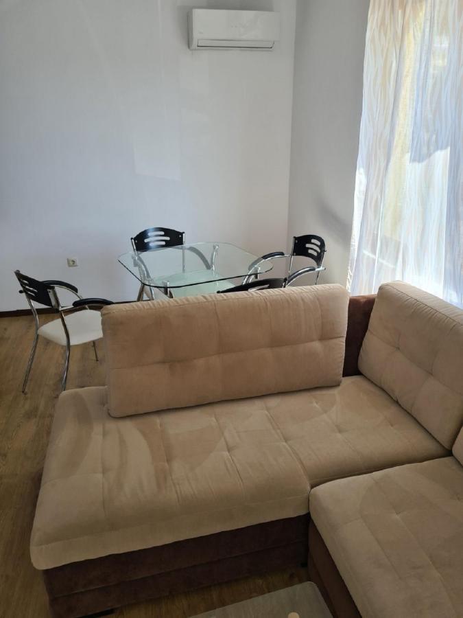 Sea Shore Apartment Sveti Vlas Luaran gambar
