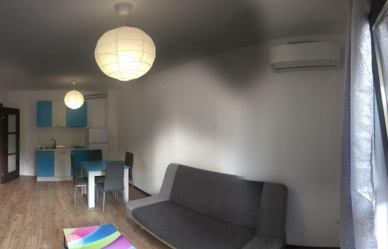 Sea Shore Apartment Sveti Vlas Luaran gambar